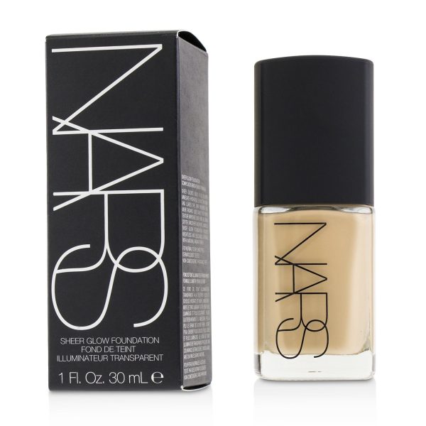 NARS Sheer Glow Foundation - Yukon (Light 2.5)  30ml 1oz Online now